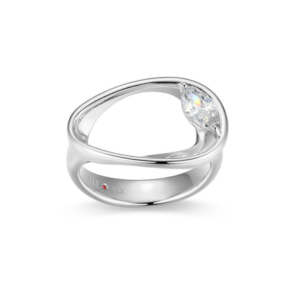 LR02786 - Sculpted Oval Ring | Paris 1901